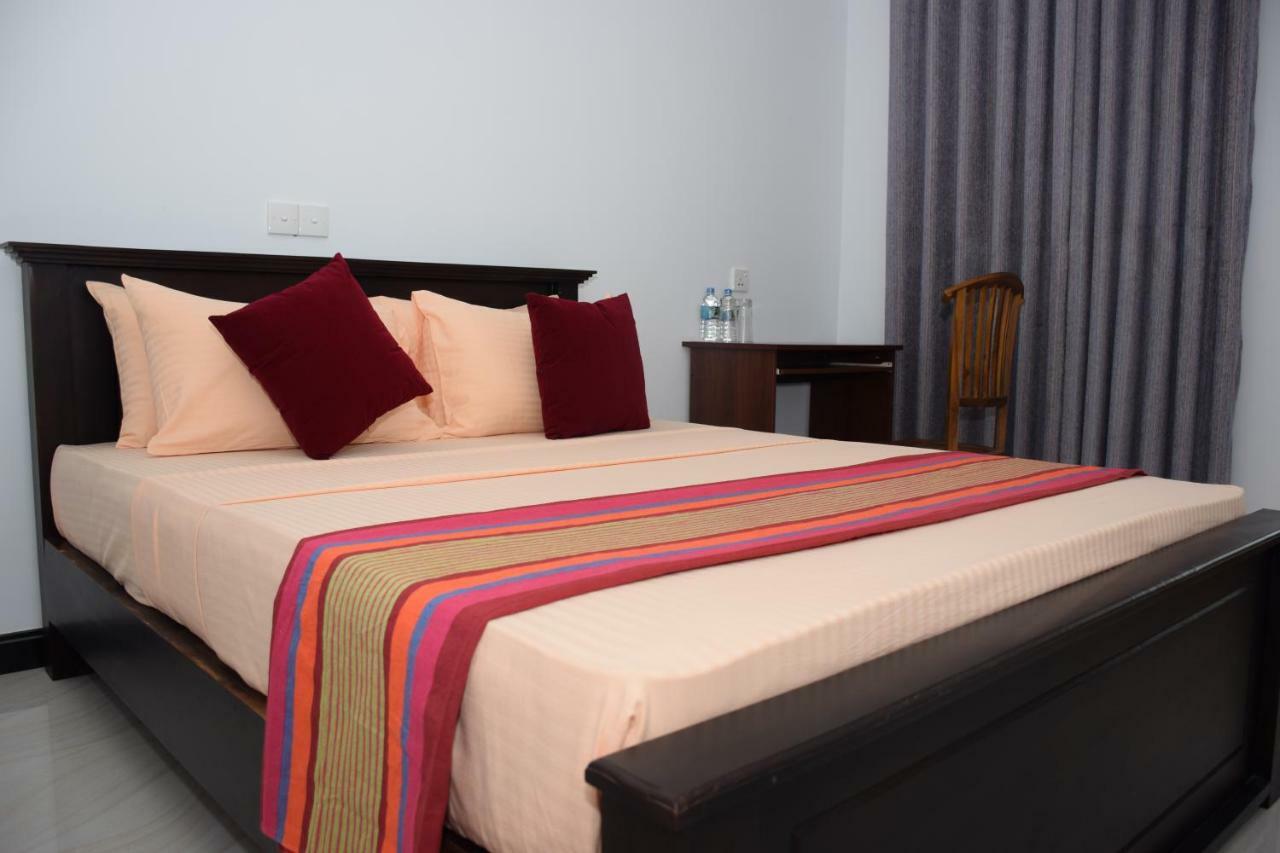 Gold Inn Dambulla Extérieur photo