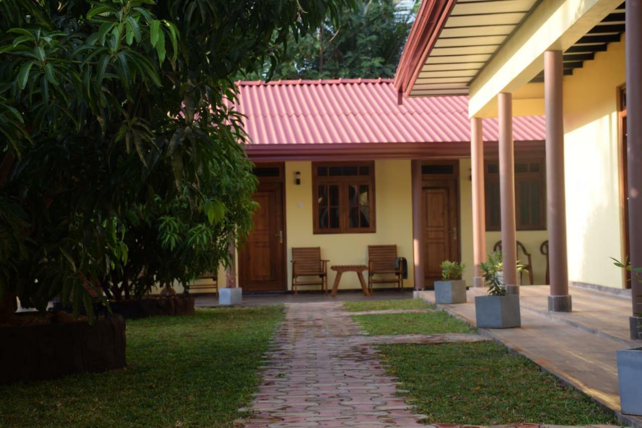 Gold Inn Dambulla Extérieur photo